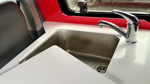Ruby Roamer – 4 berth Volkswagen campervan from 2023