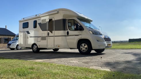Adria matrix 670 SL model 2022 (4-5 pers. / complete for holidays)