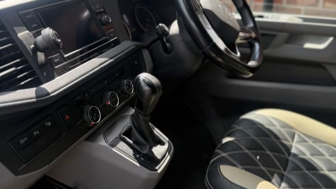Tigger The Transporter – 4 berth Volkswagen T6.1 2020