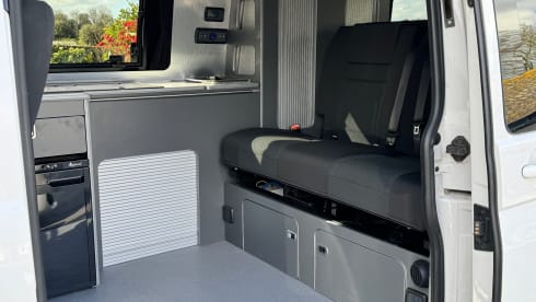 Colin – 4 berth Volkswagen campervan from 2017