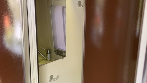 Knaus VanTourer 630 Bus Camper 