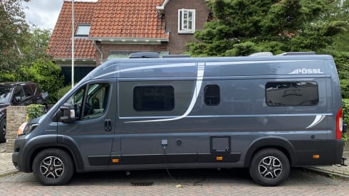 Bus camper PÖSSL, 2 length beds, 2 seats