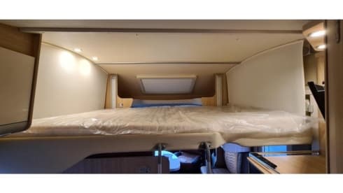 Luxurious & beautiful Bürstner 4 persons from 2019 ZGAN