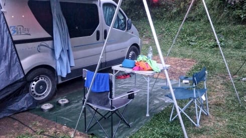 Van camperizzato Renault 