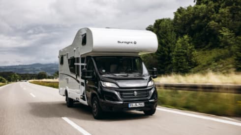 SUNLIGHT A70 Adventure (5 persons / trailer hitch / 2x Isofix))