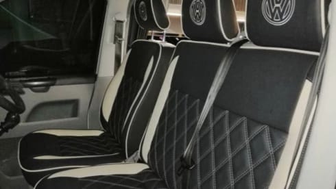 4 berth Volkswagen T5.1 campervan 2014