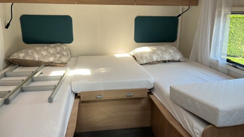 Joa 75T – 5p Bavaria semi-integrated uit 2024