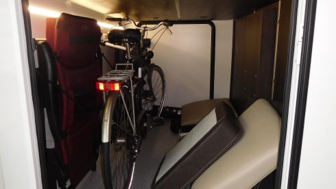Cocoon 468 – New "2021" 4-person Cocoon 468: the comfort of home, even on the road