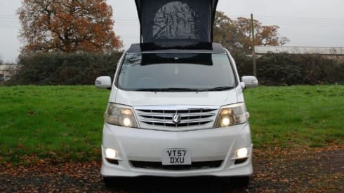 Austin – Toyota Alphard campervan met 2/3/4 slaapplaatsen, vanaf bouwjaar 2017.