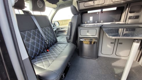 Van Greta  – 4 berth T6.1 Volkswagen Campervan