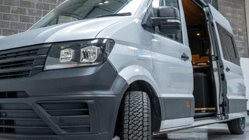 Luna – Bespoke Automatic VW camper 