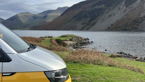 Bumble – 2 berth + 2 kids Volkswagen T6 campervan from 2016
