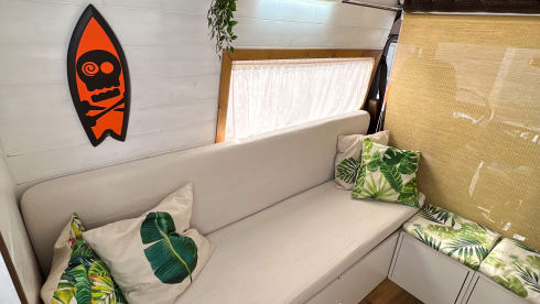 Maui – VAN MERCEDES WESTFALIA T1