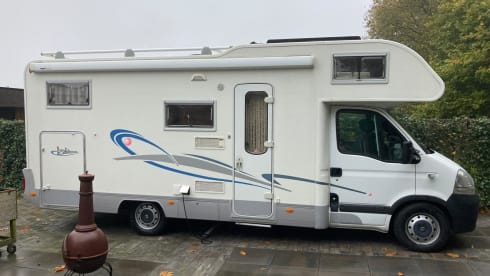 4p Adria Mobil alcove from 2006