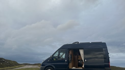 Bluey – Cosy Self-Built Camper Van for Your UK Adventures