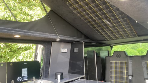 4 berth Volkswagen bus from 2012