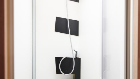 Spacious integral camper for 5 people