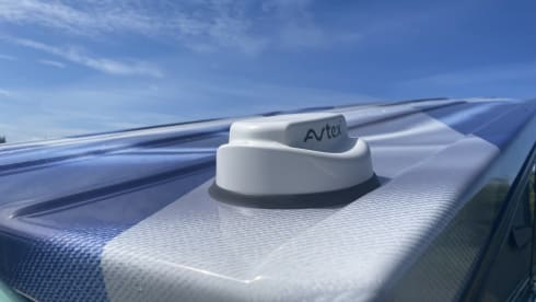 Innes – 4 berth Volkswagen campervan 2022 Wi-Fi 240v Battery for off grid travel