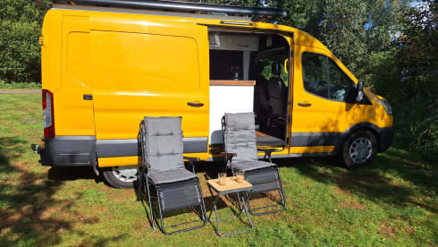 Spacious, modern and complete Off-Grid 2P Campervan