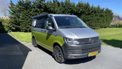 VW T6 – Aloha beach camper lemon, very luxurious inside