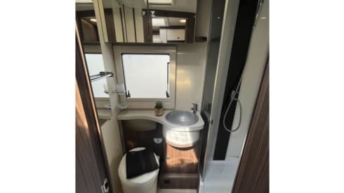 Bennie – Benimar Tessoro 442 Half integraal 2018, 4p