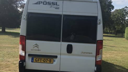 George III – 4p Pössl bus uit 2019