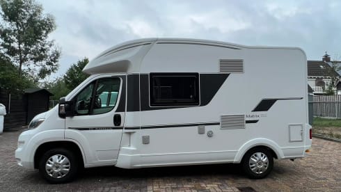 “ Dushi “ – Adria Matrix Axess 590ST compact, semi-integral from 2020