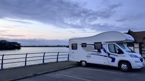Cadman campers – 4 berth Fiat ducato