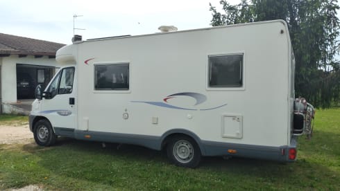Semi-integrale 4 posti con letto alla francese