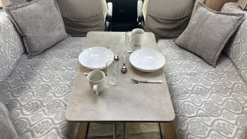 Northern Lights – Camper Peugeot a 4 posti letto del 2012