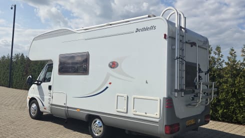 6p gezinscamper met dak airco en stapelbed!