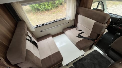 Rolley – 6-Bett-Rollerteam-Wohnmobil in Familiengröße mit 6 Sicherheitsgurten!