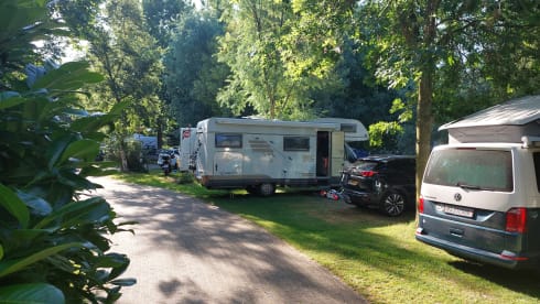 Spacious and wonderful 6 person family camper