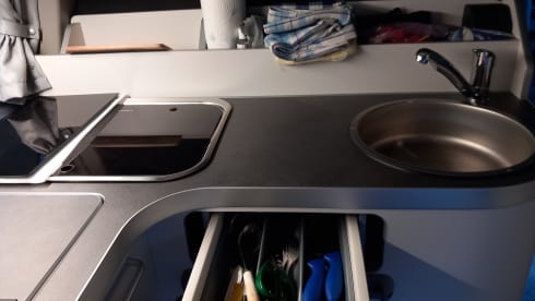 César – 4p Ford campervan from 2024