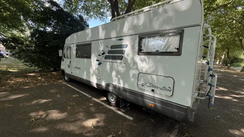 The beast – 4p Hymer integrated uit 1999