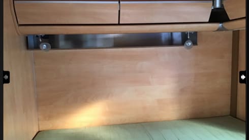 Sjorsie – 2 Pers Sunlight Capron T58 half integral from 2009