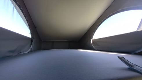 4p Volkswagen campervan uit 2011