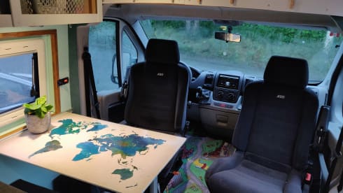 De Reizende Levensgenieter – Nice Fiat camper bus for 2-4 people
