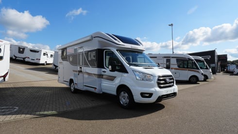 3. Ford Benimar Cocoon 463 for 4 persons (model 2022)