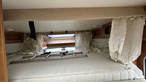 Gezinscamper – 4p Rapido semi-integrated from 2009