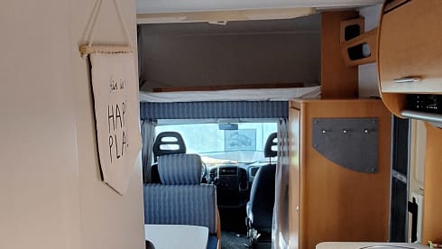 6p Hymer Alkovenmöbel aus dem Jahr 2005