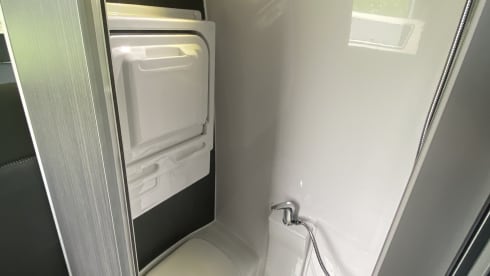 Mr Adventure  – 2 berth Mercedes-Benz Adventure Van