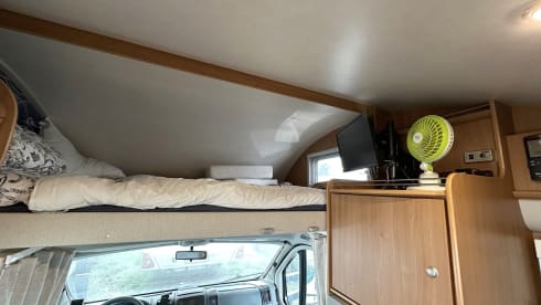 COMFORT IN CAMPER, MANSARDATO 6 POSTI 