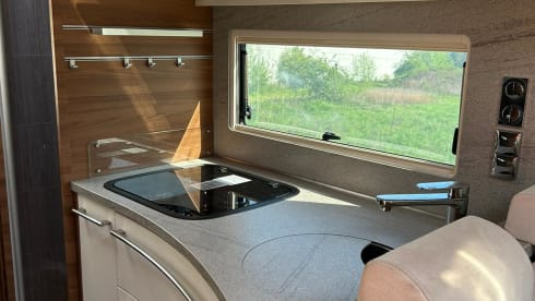 6p Dethleffs alcove from 2020