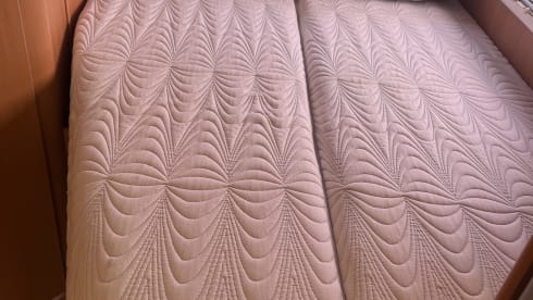 Gina – Beautiful 4 berth Fiat campervan from 2010