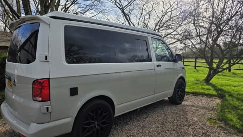 'Cow' Parsley – VW-Campingbus mit 4 Schlafplätzen