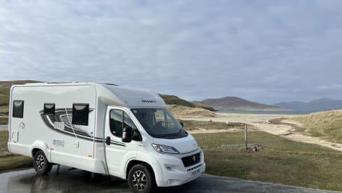 Swift Edge 464 XTW – Up to 4 berth Swift Edge XTW