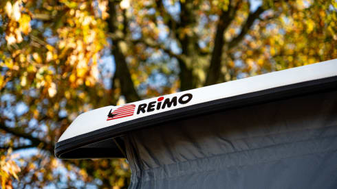 Volkswagen T5/6 5 person camper for rent