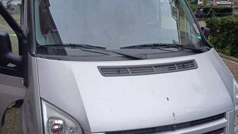 Britt – 4p Ford bus from 2011