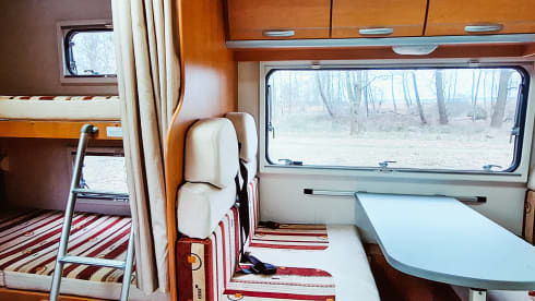4P Roller Team / CI Elliot 10 Alcove with bunk bed from 2008